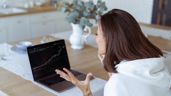 Najlepšie platformy pre investovanie do ETF fondov: 5 tipov pre rok 2026