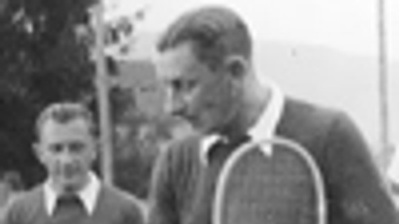 Tenis hrali futbalisti, ale aj Vlasta Burian