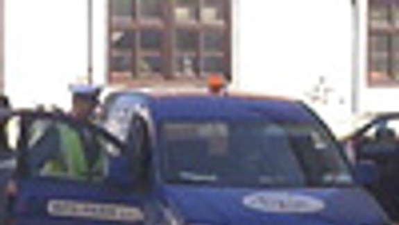Policajti jazdia v autách súkromnej BPS Park