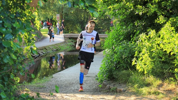 Šport, na ktorý korona nemá dosah. Oplatí sa začať s behom v zime? Tu je pár rád od skúseného bežca