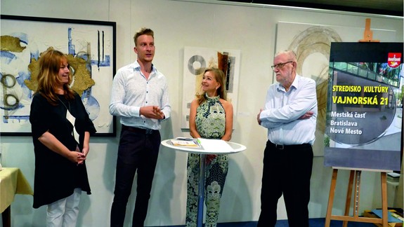 FOTO: Víťazka čitateľskej súťaže v Novom Meste si zahrá v televíznom seriáli po boku Juraja Baču