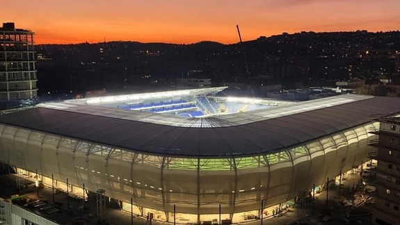 FOTO a VIDEO: Na nový futbalový štadión sa čakalo desať rokov - slovanisti v nedeľu opäť zaplnia Tehelné pole!