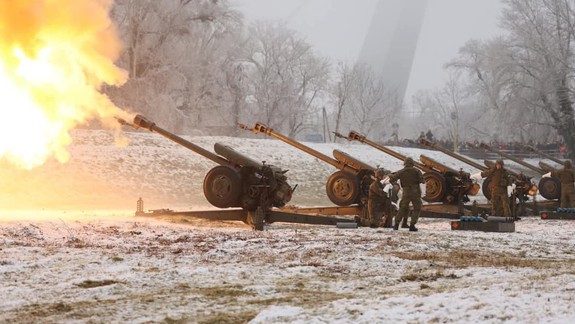Vznik SR si armáda pripomenula vypálením 21 delostreleckých sálv