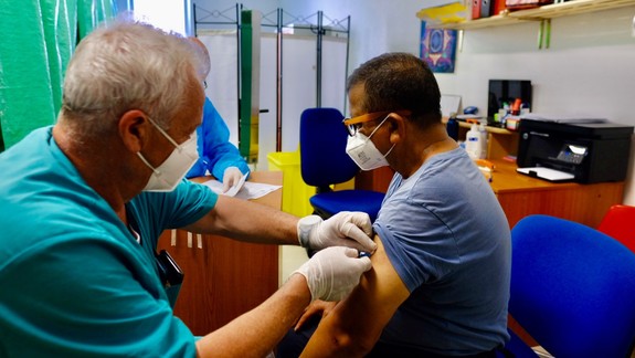 B. Gröhling: Ostáva mesiac pred otvorením škôl na zlepšenie miery zaočkovania