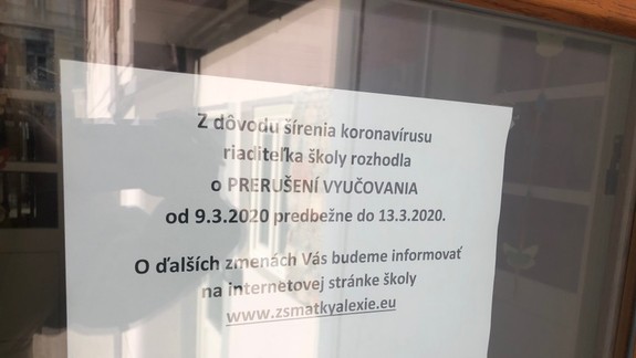 Boli sme pri tom. Čo sa dialo v školách a škôlkach deň pred ich zatvorením?