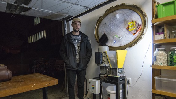 Premeňte svoj plastový odpad na hrnčeky, misky či kvetináče