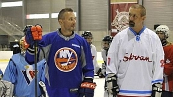 Na zimnom štadióne si zmerajú svoje sily mladí hokejisti