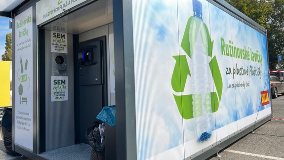 VIDEO: V Ružinove sa bude zálohovať, z peňazí za vyzbierané PET fľaše sa postaví ekologický mobiliár