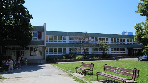 V areáli školy na Tilgnerovej chce samospráva postaviť bežeckú dráhu