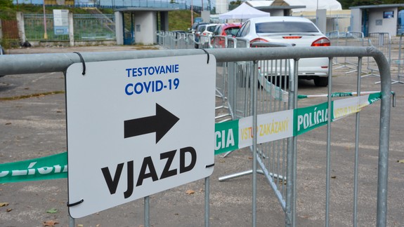 Koronavírus: Detaily o šírení v Bratislavskom kraji, na niektorých školách prerušujú vyučovanie