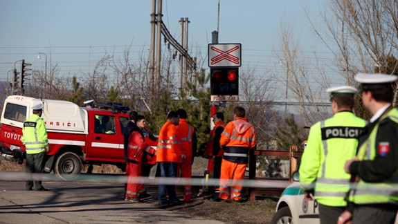 Zrážka vlaku s autom si vyžiadala jeden život