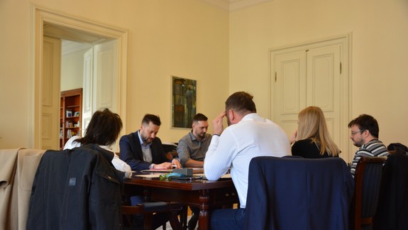 VIDEO Matúš Vallo si vyskúša úlohu šéfredaktora Bratislavských novín