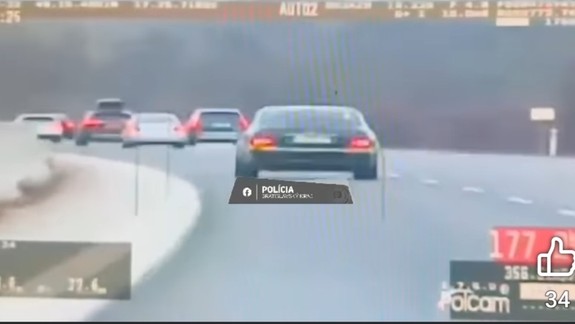 Vodič išiel na D1 rýchlosťou 201 km/h, prišiel o vodičský preukaz