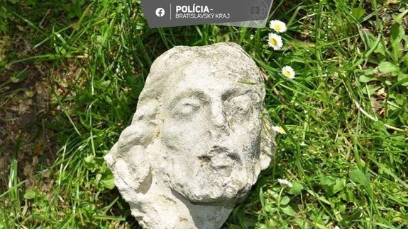 Neznámy vandal poškodil sochu Ježiša Krista,  hrozí mu niekoľko rokov za mrežami