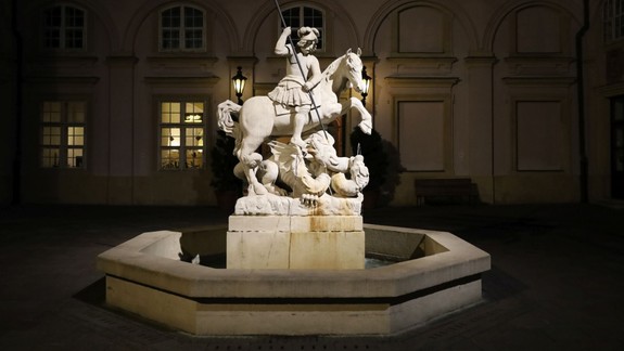 Už ju nájdete na pultoch: Vychádza unikátna kniha o bratislavských fontánach