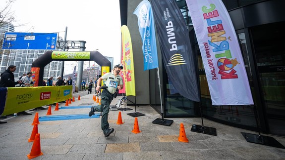 Kto vybehol na 28. poschodie ako prvý? Bratislava zažila finálové  preteky STC - Slovenského pohára v behu do schodov