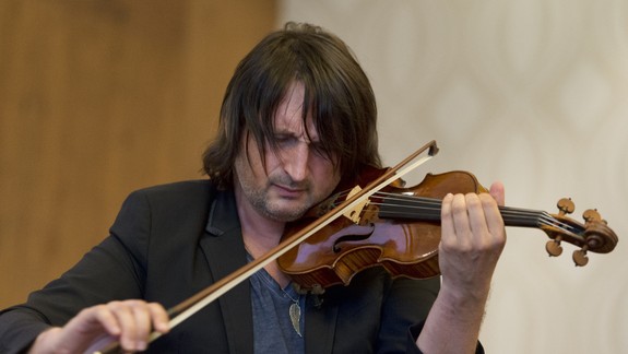 V Ružinove dnes zdarma zahrá fenomenálny huslista Edvin Marton. Má nástroj za 4 milióny dolárov
