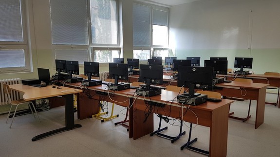 Podozrenie na koronavírus. V Bratislave zatvárajú ďalšiu strednú školu