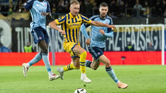 Slovan oslavy titulu odkladá, v Dunajskej Strede prehral 1:2