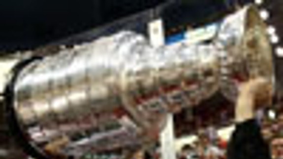 Hokejový Stanley Cup zavíta aj do Bratislavy
