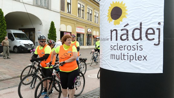 Pacienti so sklerózou multiplex: Ich cyklojazda bude mať opäť cieľ na Hviezdoslavovom námestí