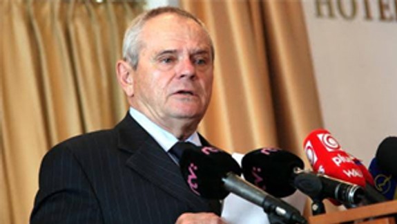 Ďalším kandidátom na primátora Bratislavy je Milan Kňažko