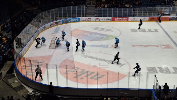 Hokej: Slovan doma podľahol Nitre 2:3