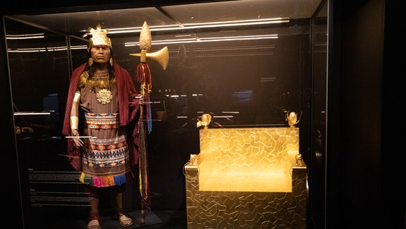 FOTO a VIDEO: Ohromujúci poklad Inkov na Bratislavskom hrade - ich zlato je ale prekliate