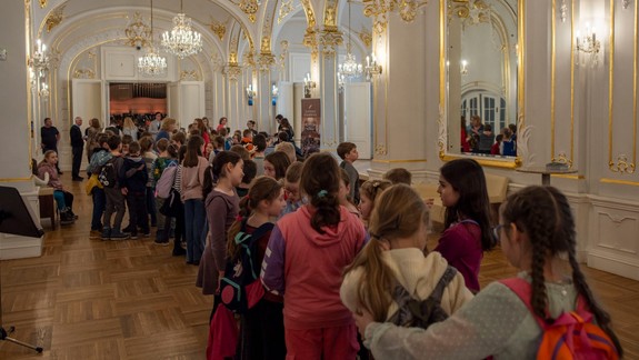 Redutu opäť zaplnia deti, odohrá sa pred nimi Príbeh hudby Slovenskej filharmónie