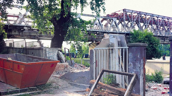 Zo zničeného domčeka bude bufet, otvoria ho do konca júna