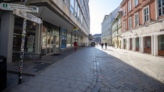 Dobrá správa:Chodník v pešej zóne v súkromných rukách neskončí