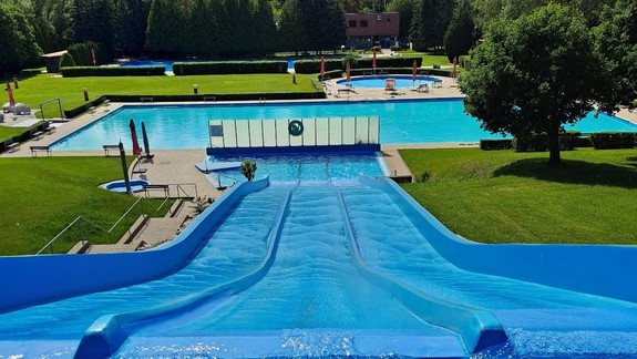 Skvelá správa: Prvé letné kúpalisko otvoria v Bratislave o pár dní, bazény už napustili