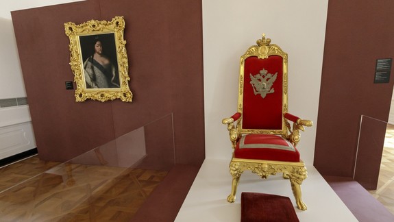 Na Bratislavskom hrade môžete teraz vidieť aj trón Petra II.