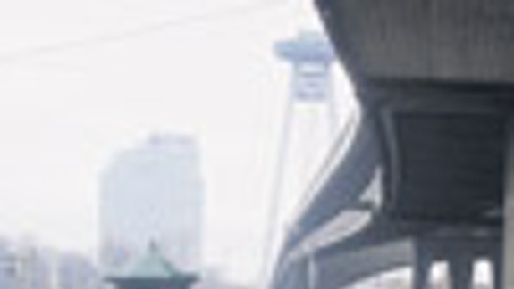 Vďaka vedeniu mesta Bratislava vyzerá ako bazár