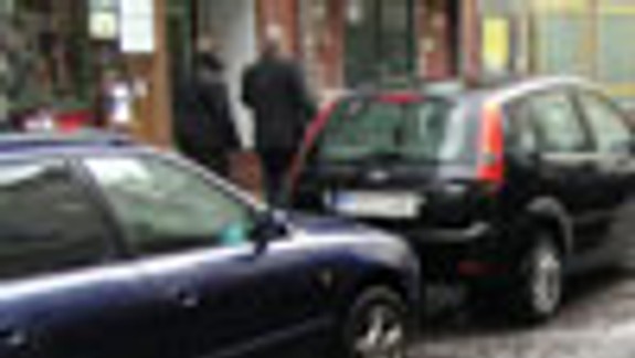 Grösslingovú ulicu mení dážď na bazén