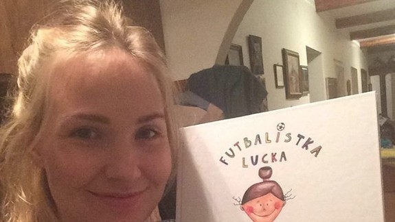 Futbalová reprezentantka pokrstí tri svoje detské knižky