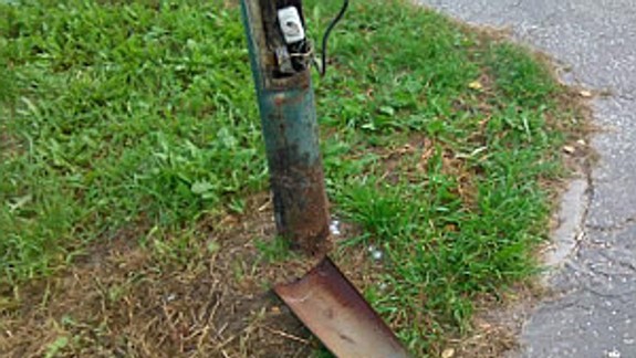 V noci  bude bezpečnejšie. Bratislava vymieňa staré stĺpy verejného osvetlenia