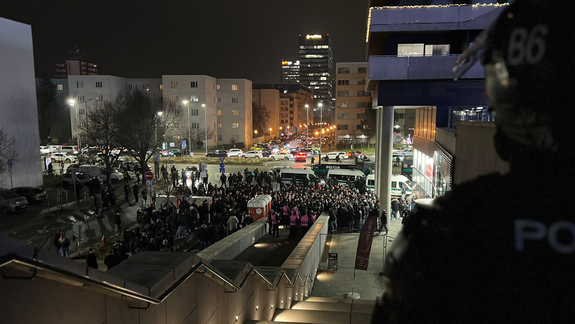 Policajti sú aktuálne v teréne: Dohliadajú na priebeh športových podujatí