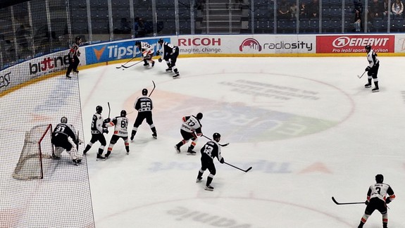 HC Slovan prehral doma proti hokejistom Michaloviec