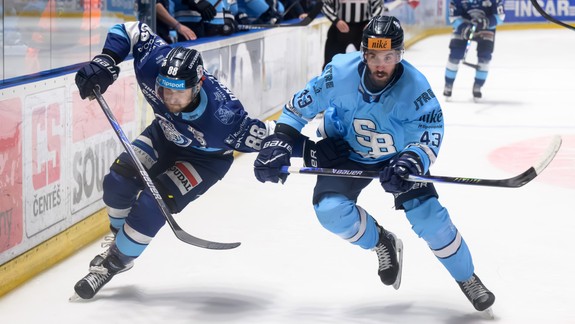 Hokej: Nitra doma zdolala Slovan 5:3, belasí v poslednej minúte inkasovali dva góly