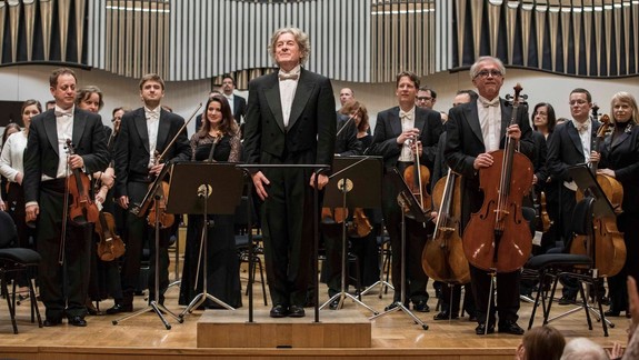 Anglický program v Slovenskej filharmónii zaznie pod taktovkou Jamesa Judda