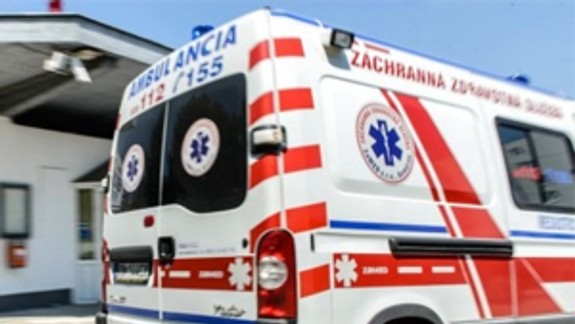 Pri nehode na Púchovskej zomrela vodička osobného auta