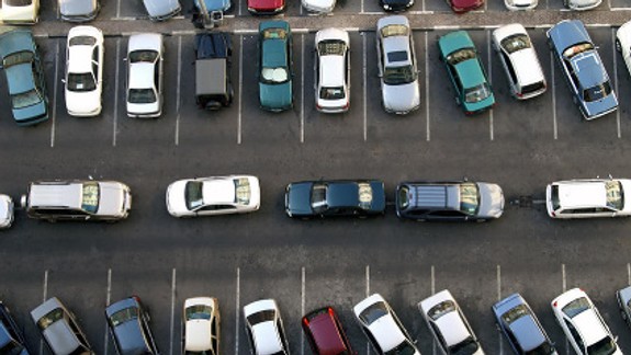 Prijaté pravidlá parkovania: Čo na ne hovoria starostovia?