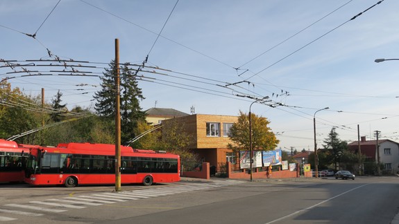 Máte projekt a získali ste naň dokonca grant? Školská telocvičňa na Kolibe je dôkazom, že ani to niekedy nestačí...