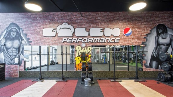 V Bory Mall stavajú plaváreň - dokončená by mala byť na jeseň