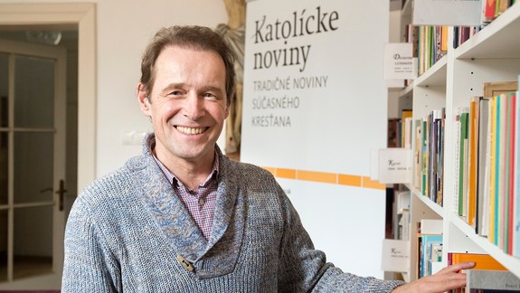 Tip na vianočný darček: Kniha kníh do ucha je darčekom na celý rok