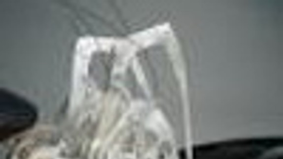 Šperky a objekty Mateja Bezúcha v Galérii 13m3