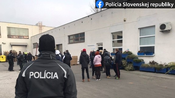 Zásah proti nelegálnej práci v Bratislave: Polícia vyhostila piatich Ukrajincov