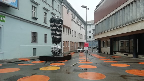 Bratislava vyhlásila architektonickú súťaž na premenu Námestia SNP a okolia