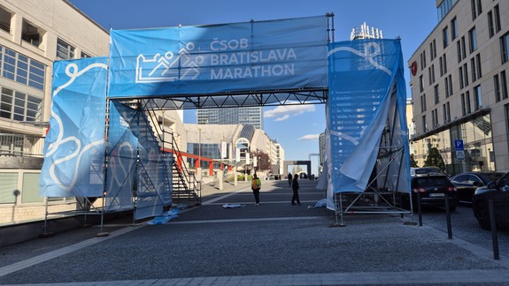 Víkendový maratón: Pozrite si, aké dopravné obmedzenia vás v Bratislave čakajú